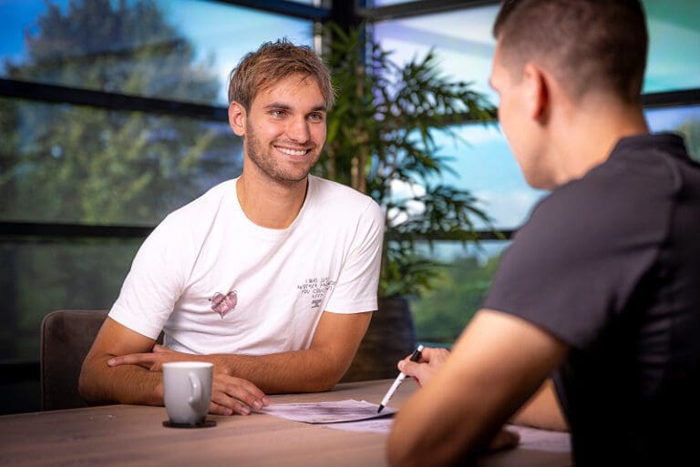 In gesprek met een klant van asbestsanering