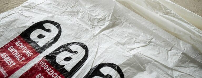 Zelf asbest voeren zak voor asbestverwijdering